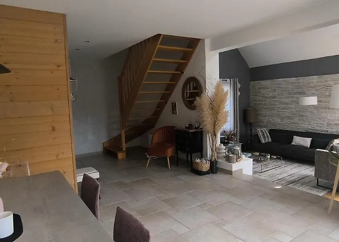 Вилла Maison Moderne 150 M2 A 15mn Du Centre Aigne (Sarthe)