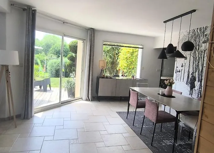 Вилла Maison Moderne 150 M2 A 15mn Du Centre *